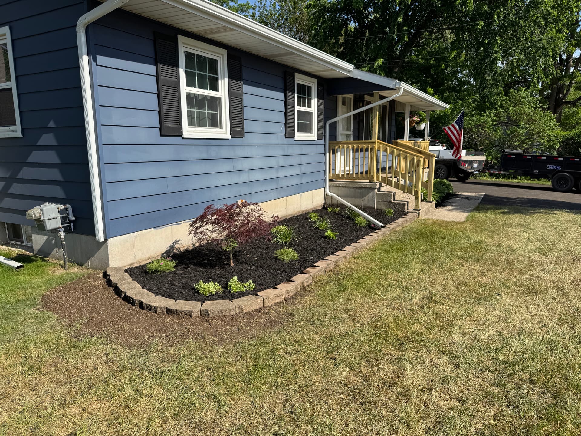 Front Bed Makeover with Color and Zero Hassle image